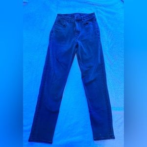AE excellent condition black mom jeans